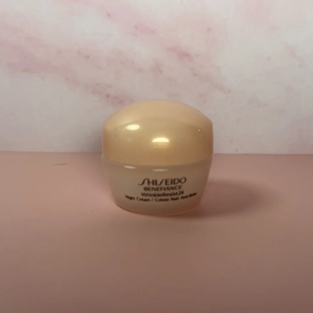 Shiseido Benefiance Day & Night Cream - Cream